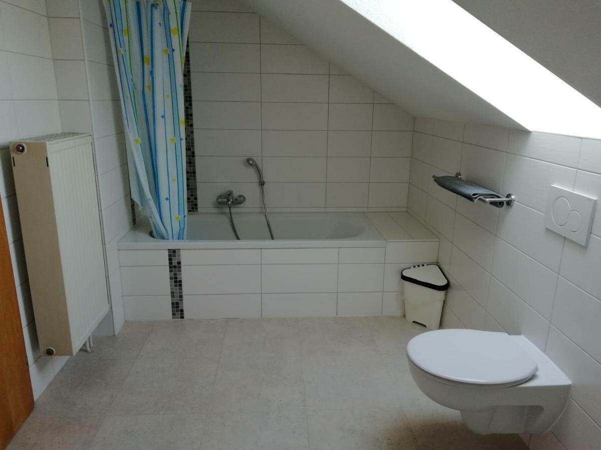 Ferienwohnung Am Torbogen ลืบเบอเนา ภายนอก รูปภาพ